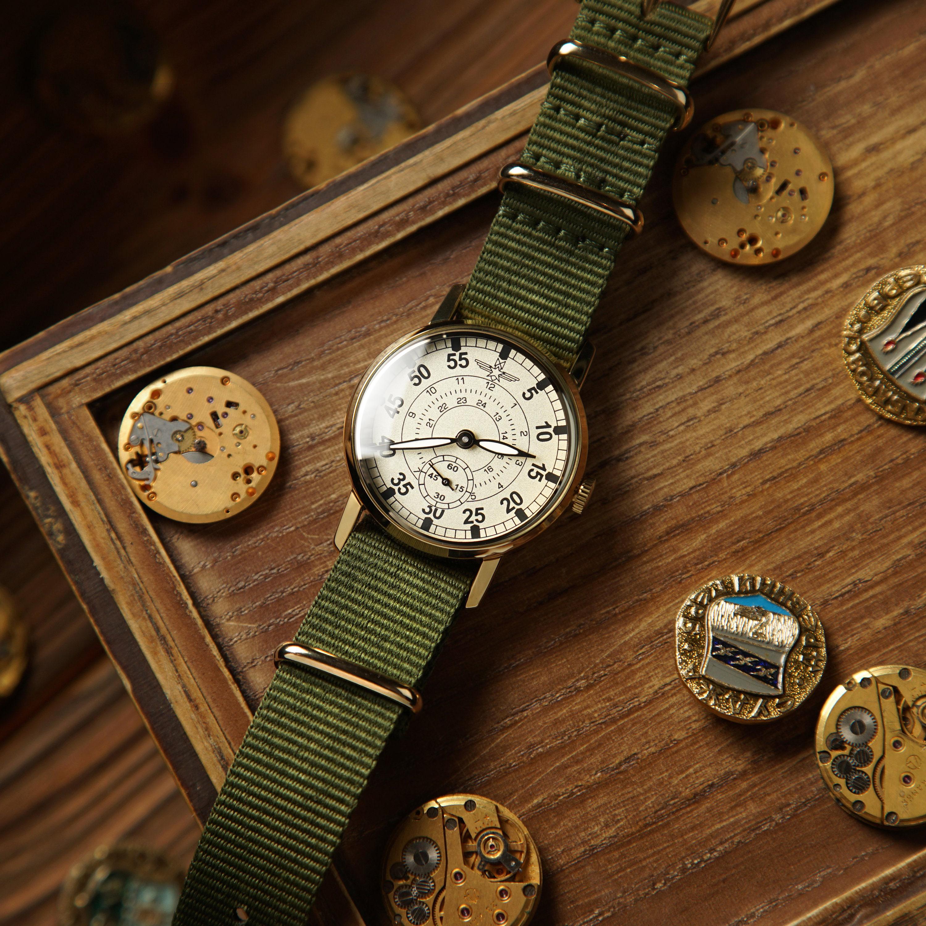 Aviation « Escadrille » — Cadran NOS 1980 · 34 mm